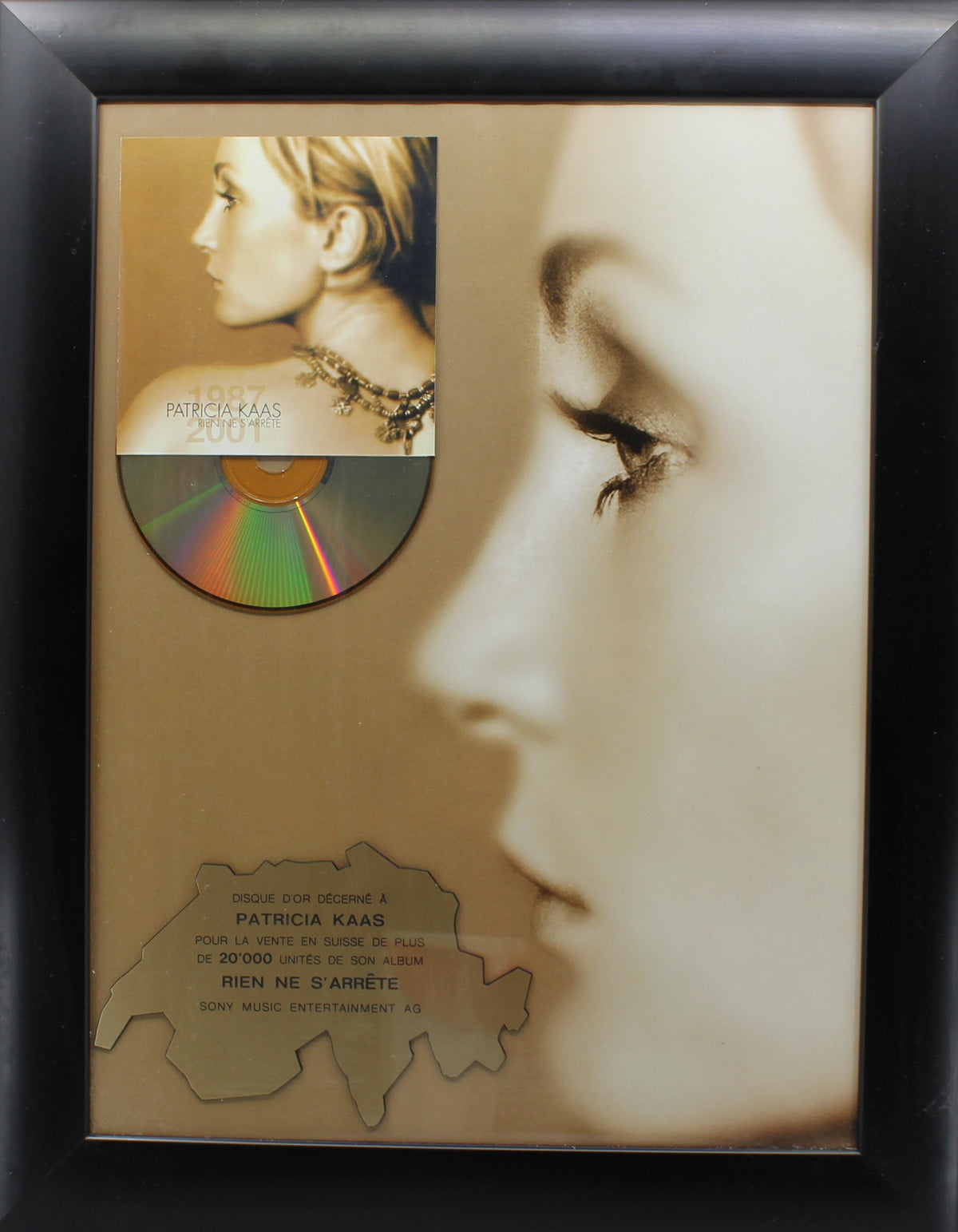 Patricia Kaas – Rien Ne S&#39;Arrête (Best Of 1987 - 2001), Gold Award, CD Award, Switzerland 2001