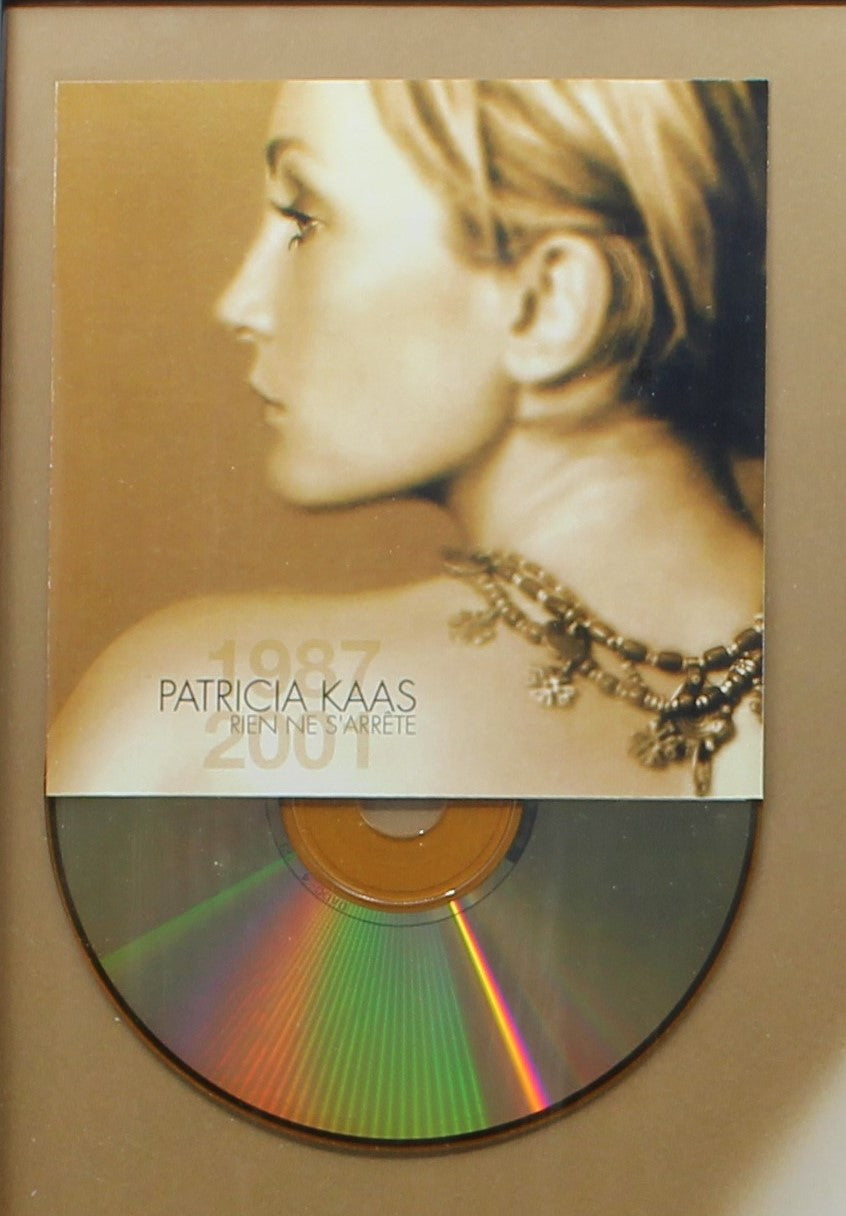 Patricia Kaas – Rien Ne S&#39;Arrête (Best Of 1987 - 2001), Gold Award, CD Award, Switzerland 2001